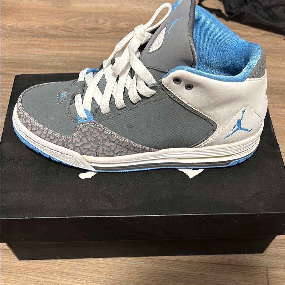 NEW Jordan’s As You Go High-Top Sneakers (Cool Grey/University Blue)